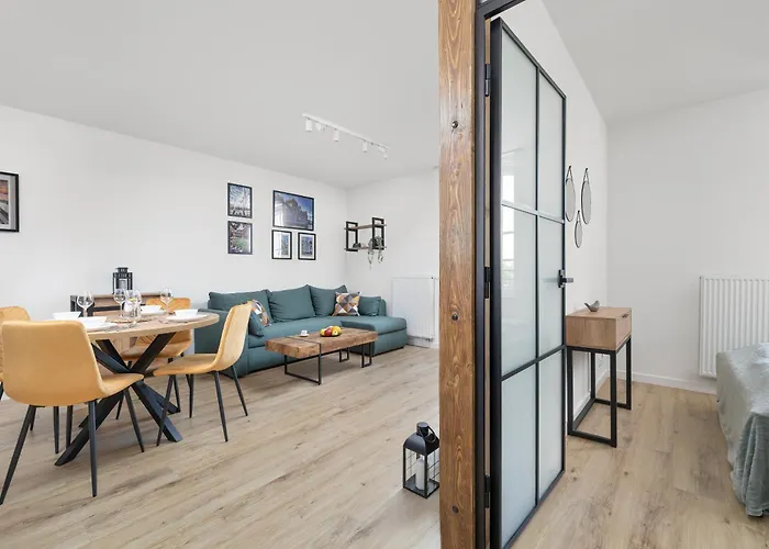 Szczecinski Kwiatkowskiego W Spokojnej Okolicy By Renters