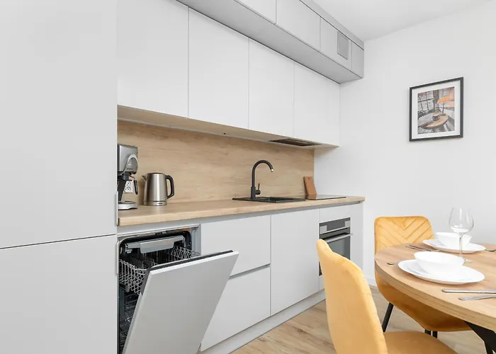 Apartment Szczecinski Kwiatkowskiego W Spokojnej Okolicy By Renters *